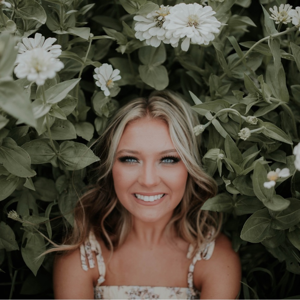 Meet your Posher, Maddie
